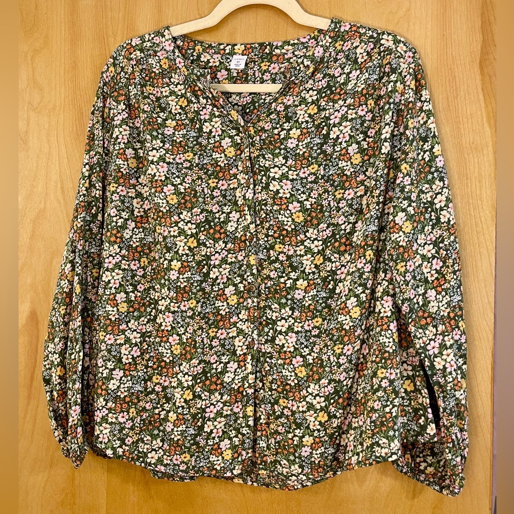 Old Navy Oversized Floral-Print Button-Front Poet Blouse